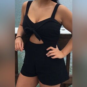 Abercrombie & Fitch Navy Romper, Size 10. *Issue with zipper*